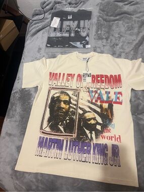 'Valley of Freedom' Martin Luther King Jr. Graphic Tee - Cream